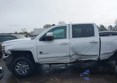 2018 Chevrolet Silverado 2500Hd Ltz z USA, uszkodzony, nr VIN 1GC1KWEG1JF149443